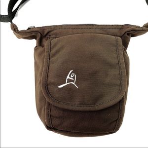 NWOT Overland Equipment Crossbody Purse Travel Bag